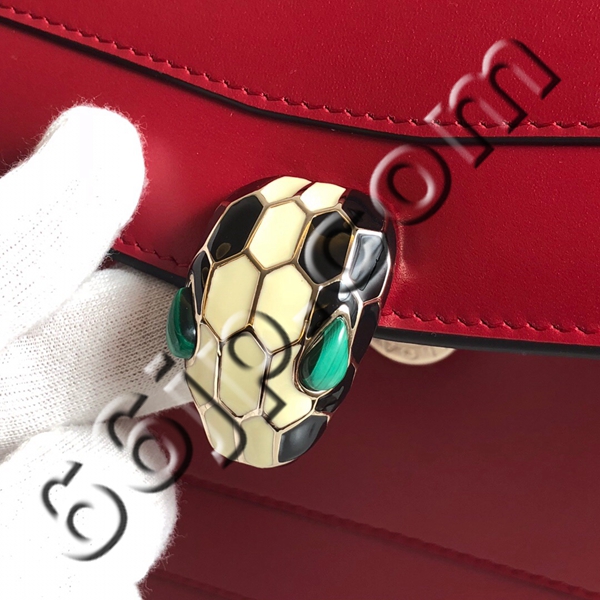 ブルガリバッグ全体デザイン